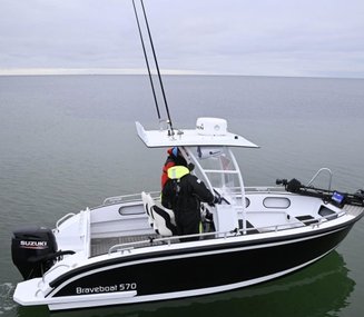 Picture of braveboat 570